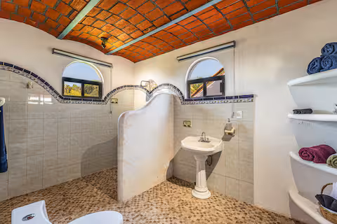 Baño de la recámara 2